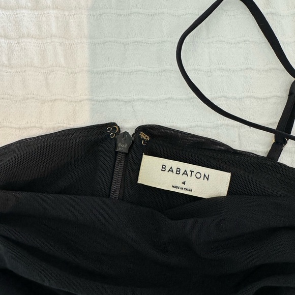 Mesh Crop-Top - Picture 2 of 3